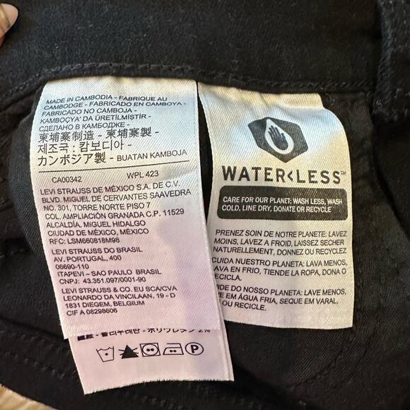 Levis Premium 724 High Rise Straight Crop Jeans - Picture 4 of 7